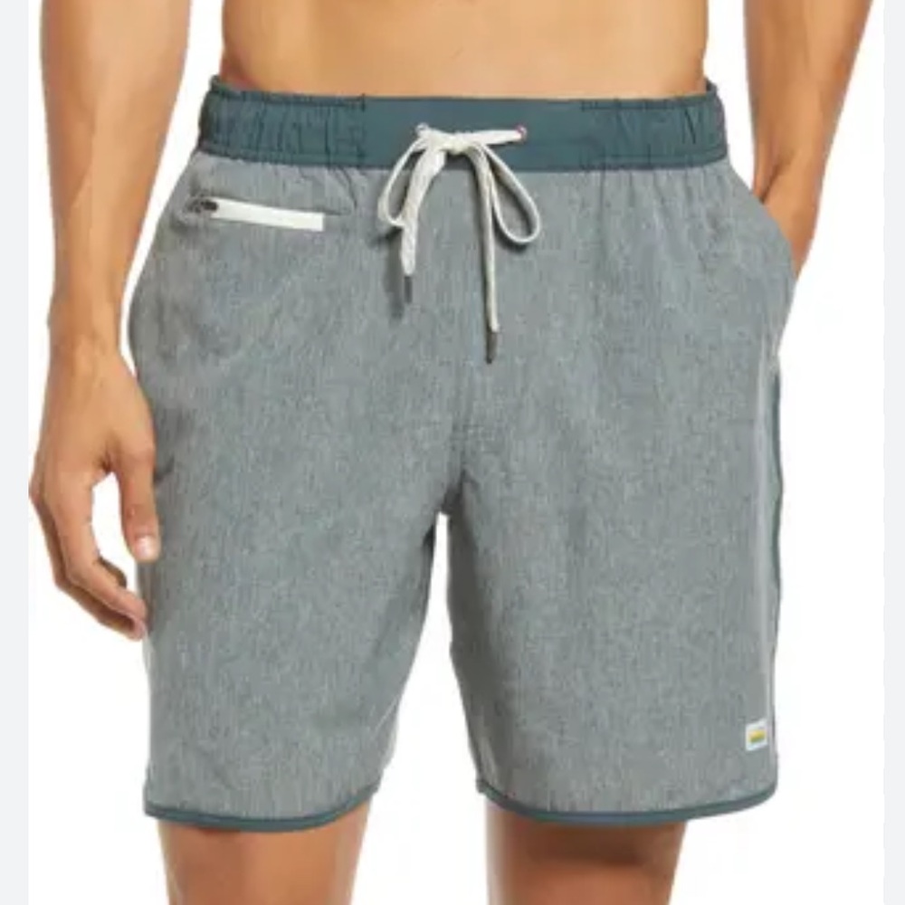 Vuori Banks Shorts Elastic Waistband Drawstring Zipper Pockets Medium